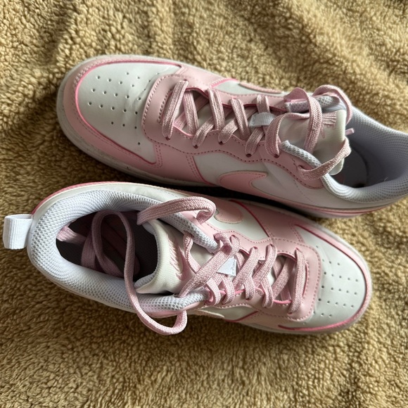 Nike Pink and White Sneakers Low-Top Casual - Picture 2 of 3